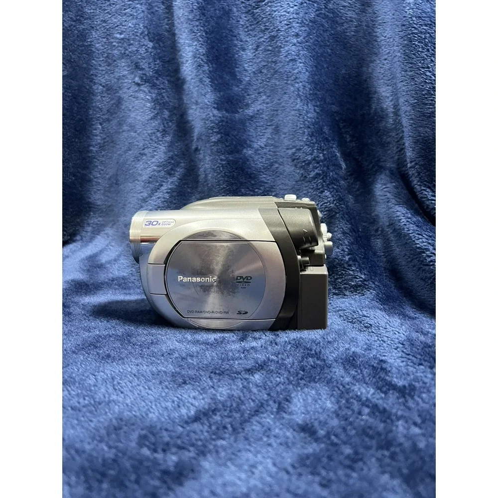 Panasonic VDR-D100‎ Camcorder -  Silver